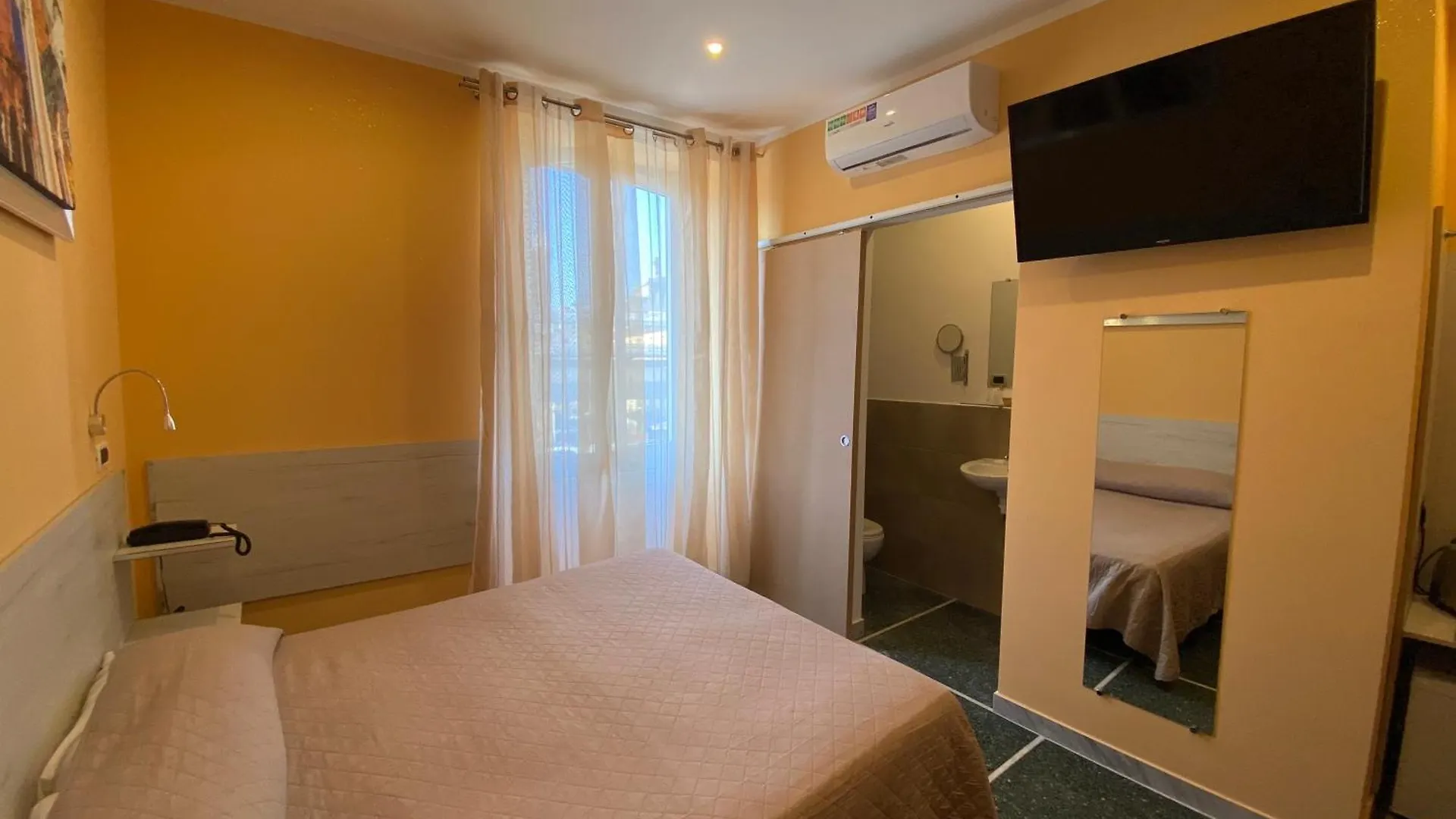 Albergo Parigi 제노바 이탈리아