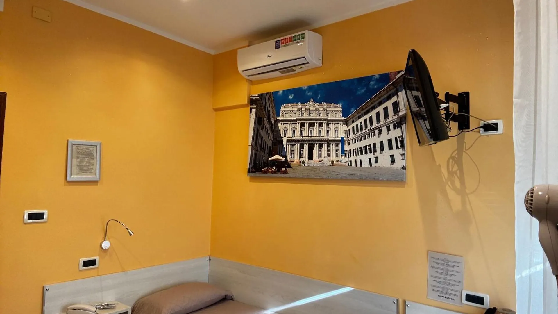 Albergo Parigi 제노바 호텔